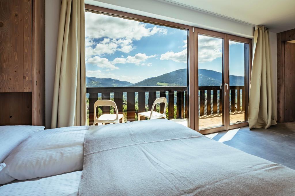 Art-Lodge Kunstpension Afritz Buitenkant foto