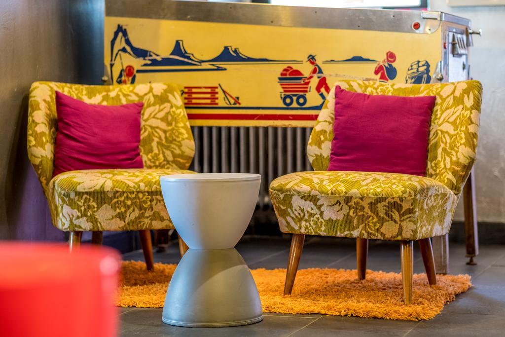 Art-Lodge Kunstpension Afritz Buitenkant foto