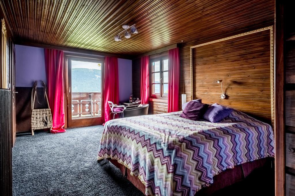 Art-Lodge Kunstpension Afritz Buitenkant foto