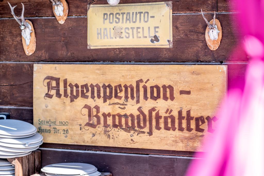 Art-Lodge Kunstpension Afritz Buitenkant foto