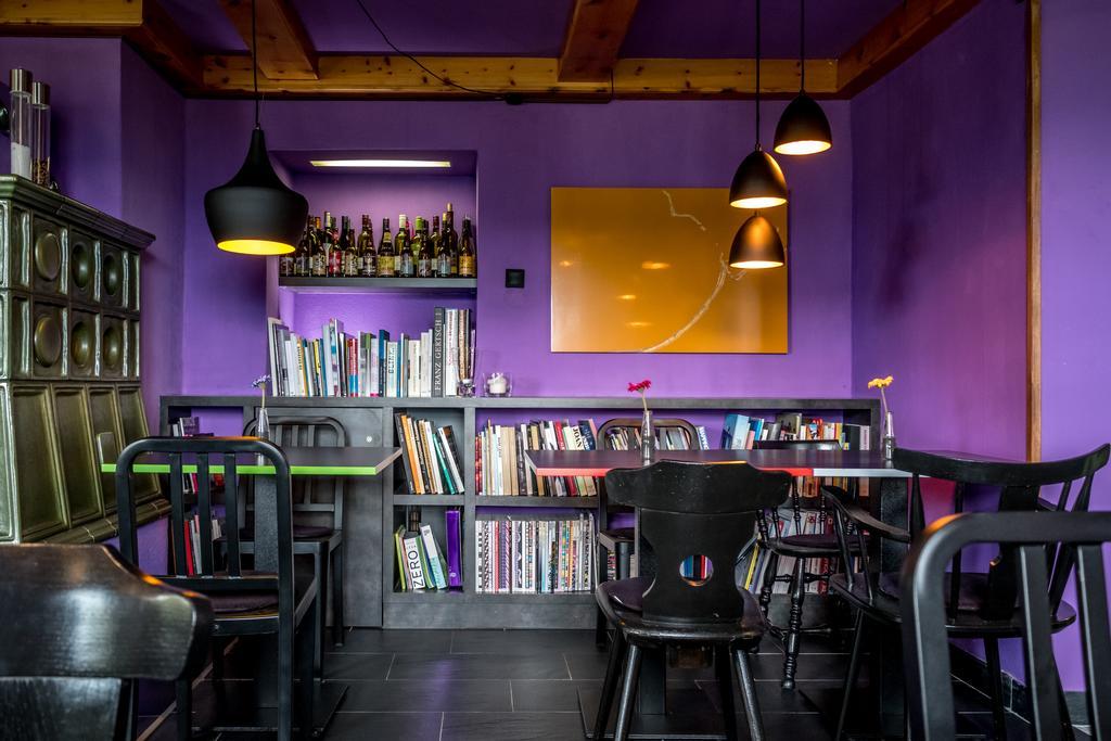 Art-Lodge Kunstpension Afritz Buitenkant foto