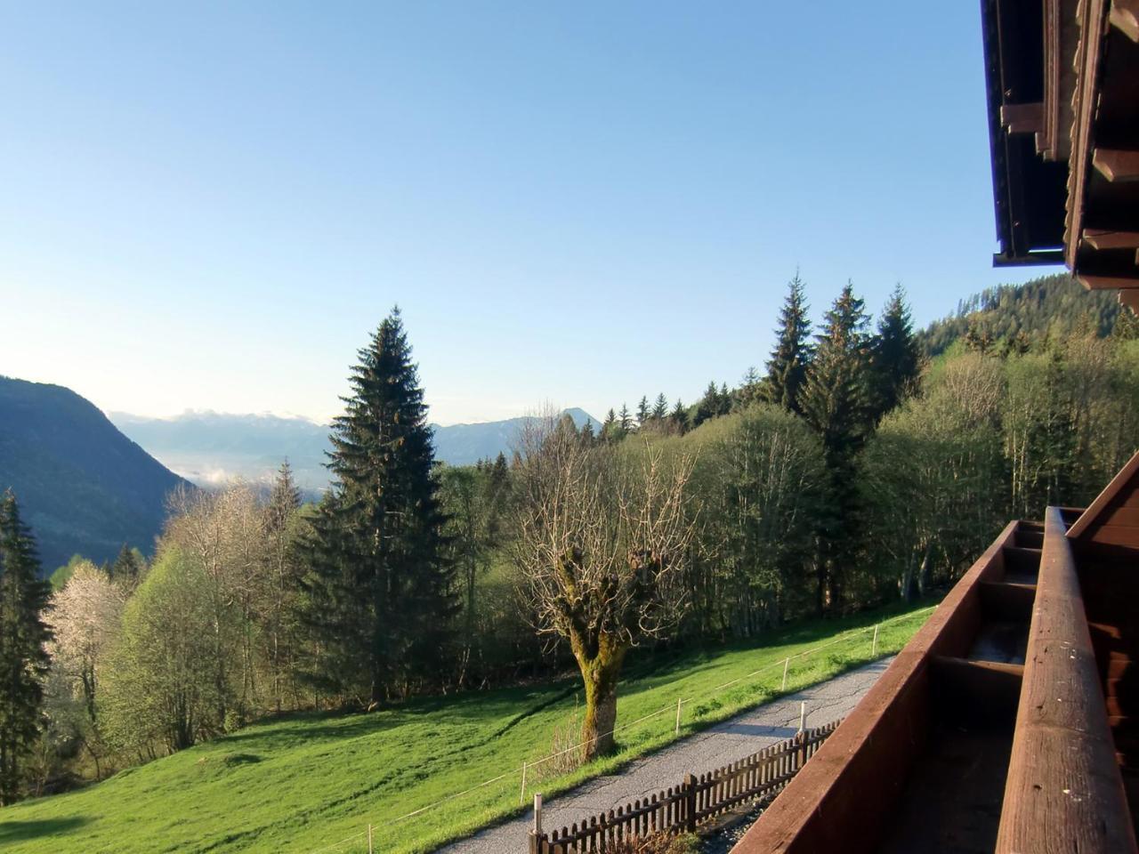 Art-Lodge Kunstpension Afritz Buitenkant foto